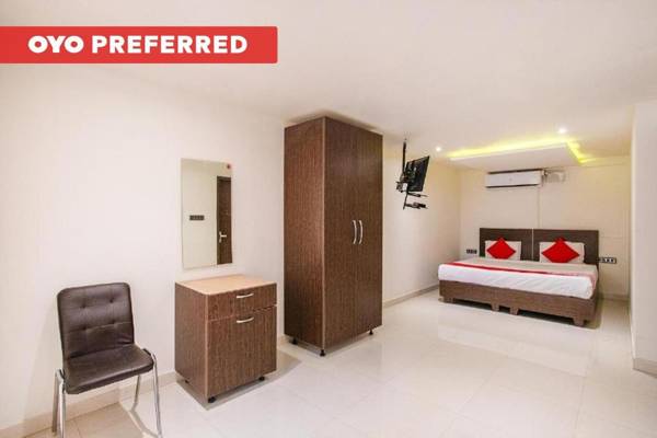 OYO 10527 Corner Golf View