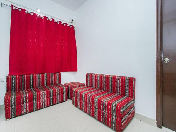 OYO 18718 Pavitra Delux