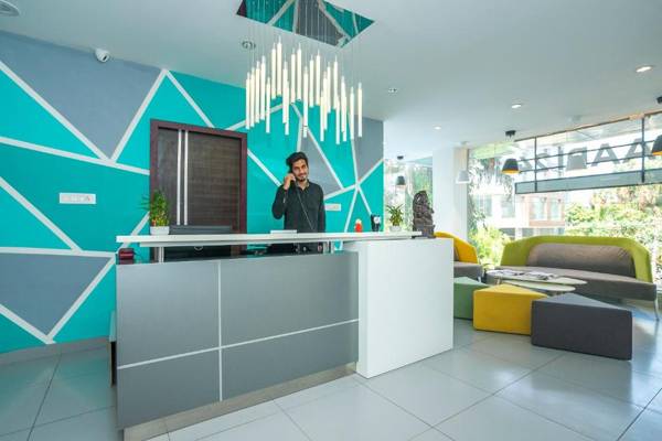 Vihaari 24 Business Hotel