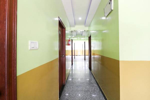 OYO 2318 Hotel Palm Emirates