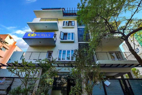 FabHotel Royal Serenity