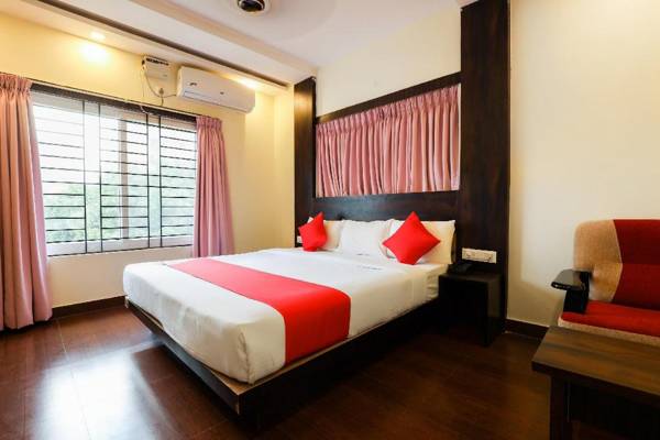 Capital O 62579 Royal Wood Premier