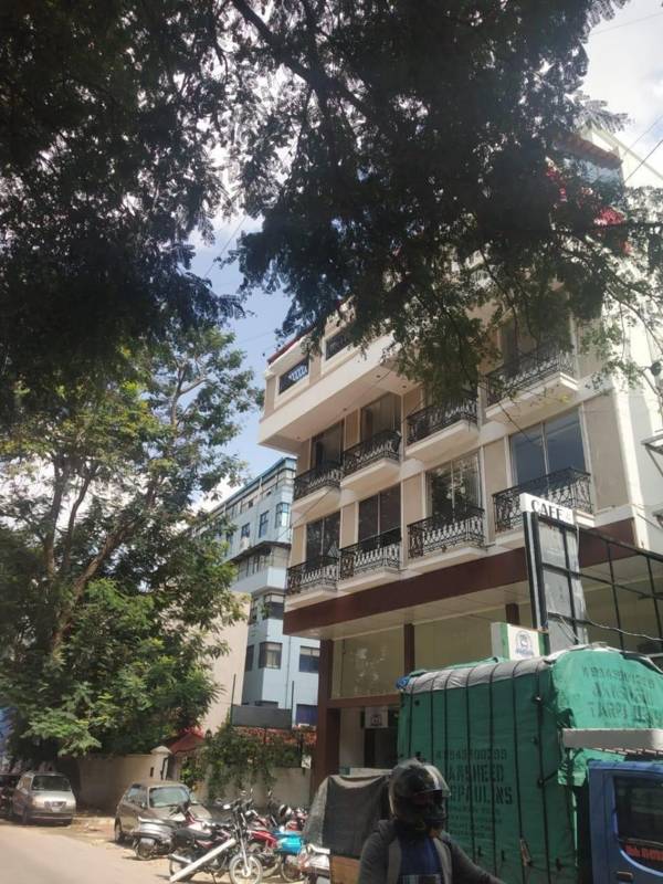 Omatra Hotel Infantry Road