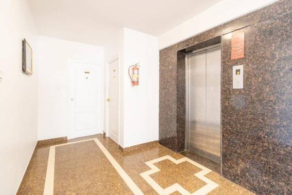 OYO 71720 Hotel Fiesta Grand