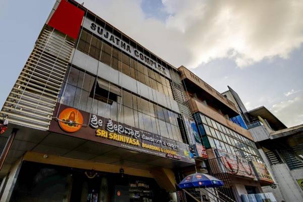 SPOT ON 73621 Srinivasa Boarding And Lodging