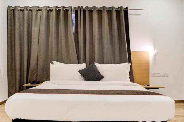 OYO 385 TownHouse Navya International Ramamurthy Nagar