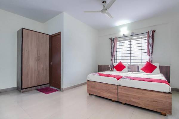 OYO 76390 Caesar's Palace