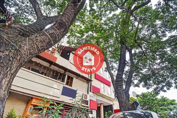 Capital O 80684 Smile Hotel