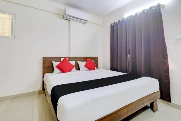 OYO 81833 Hotel Red Rose