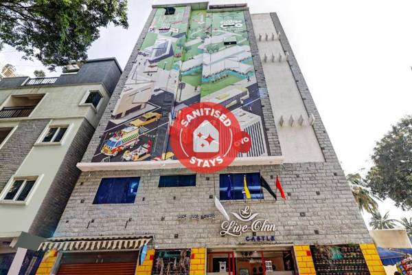 OYO Townhouse 82047 SRK Live Inn Castle