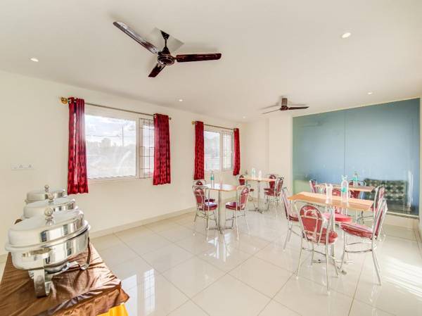 Capital O 19360 Sai Suites Inn