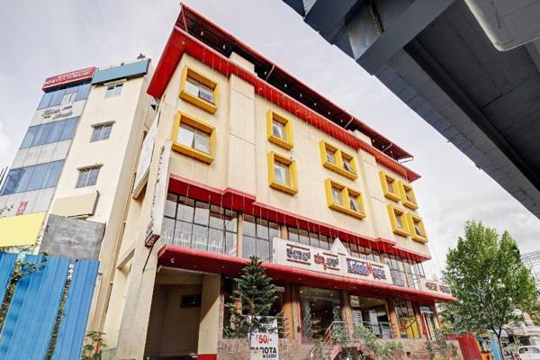 OYO Townhouse 519 Magic Inn