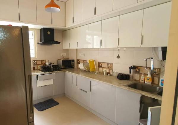 Lovely Fully Furnished 3BHK Flat