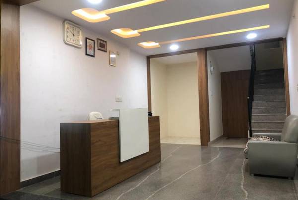 Goroomgo Veekay Regency Bengaluru