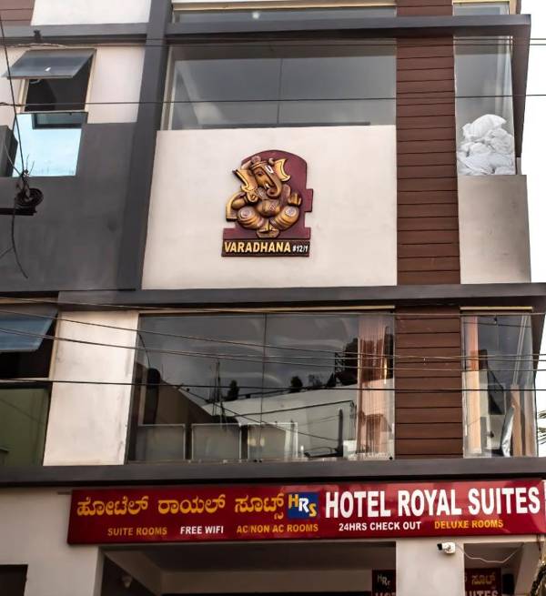 HOTEL ROYAL SUITES