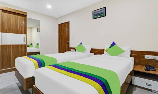FabHotel Purple Orchid