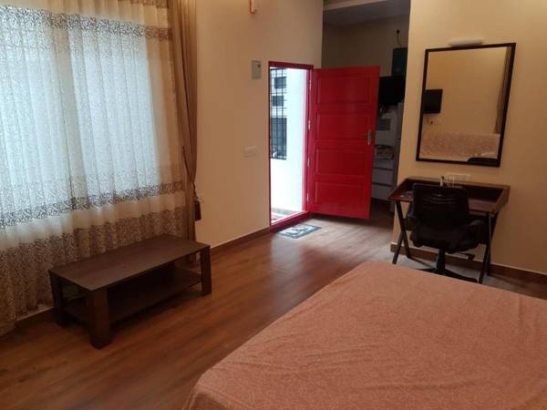 1 studio apartment with fully equipped kitchenet