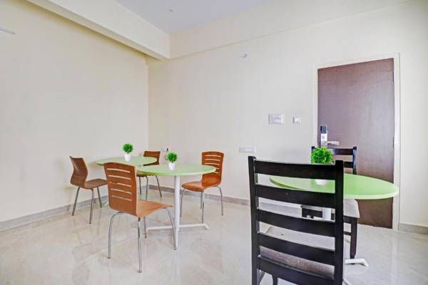 Collection O 90316 Manyata Palace