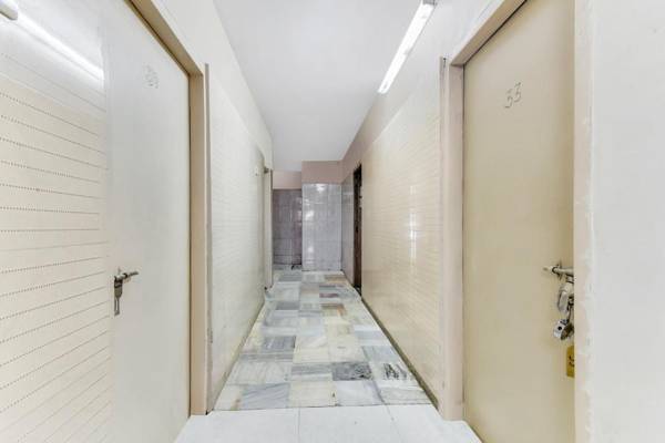 SPOT ON 40292 Hotel Shangrila Inn