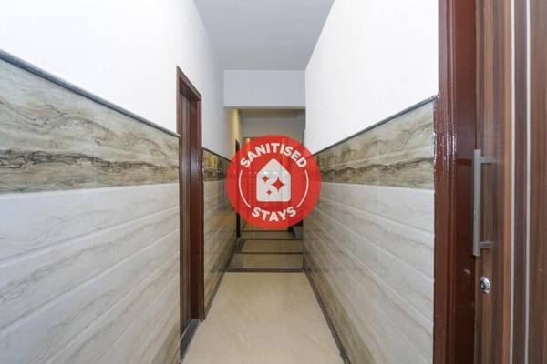 OYO Flagship 65056 Hotel Mezza Lodgings