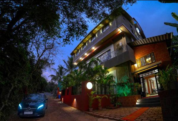 Treehouse Sonnet- A Boutique Hotel