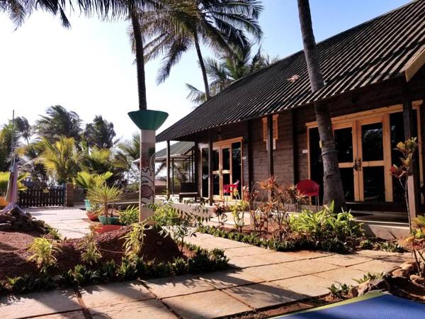 The Yuppi Hippi Premium Huts