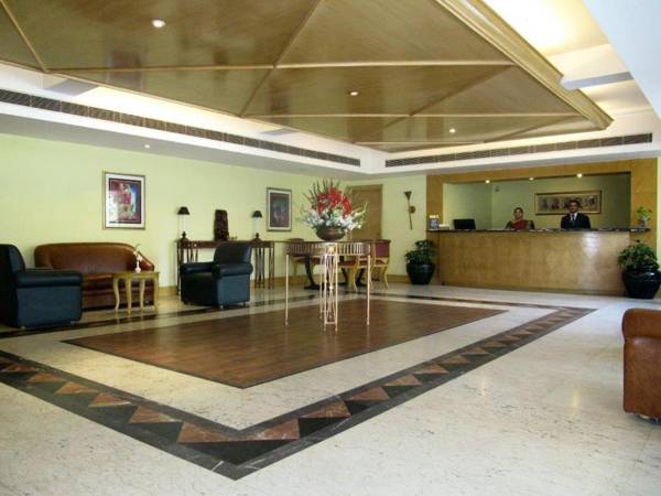 Ritz Plaza