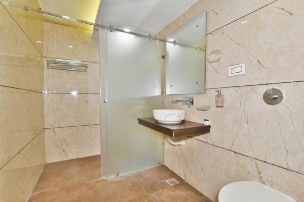 Hotel Sallow Premium