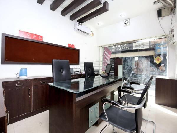 OYO 16960 Atithi Residency