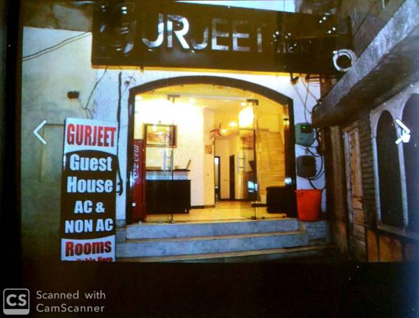 Gurjeet Guest House 100 meter From Golden Temple