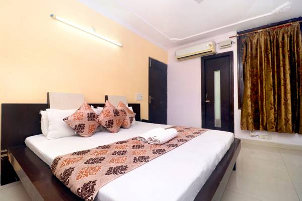 Gurjeet Guest House 100 meter From Golden Temple