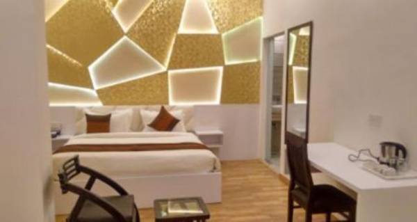 DIEU Sallow royal suites