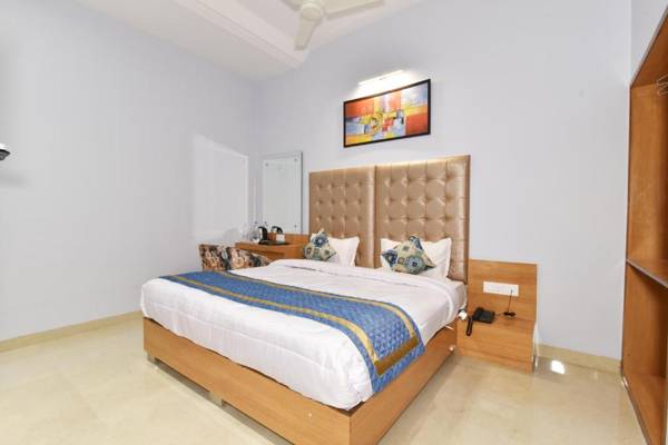 Hotel Vacation Inn With Golden Temple View