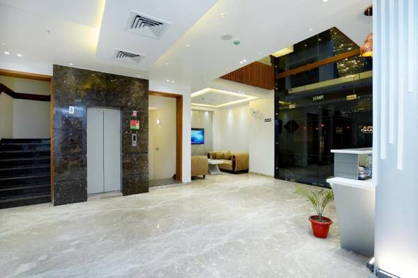 Hotel Aura Grand By Levelup Hotels