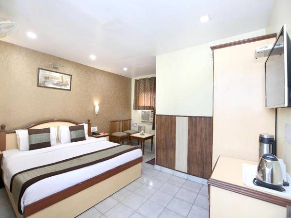 OYO 7445 Hotel Amritsar Residency