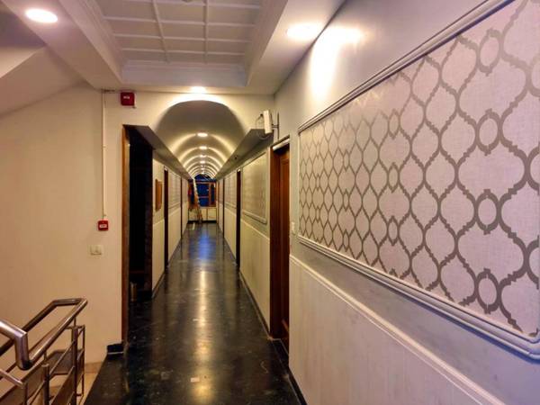 Hotel Jay Vee Continental