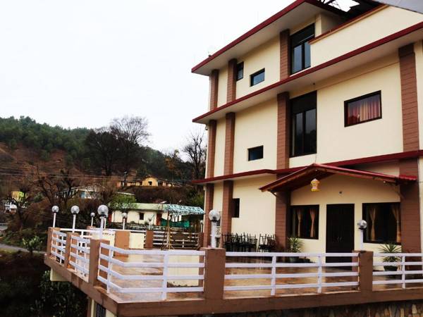 Hotel Shivalik River Retreat