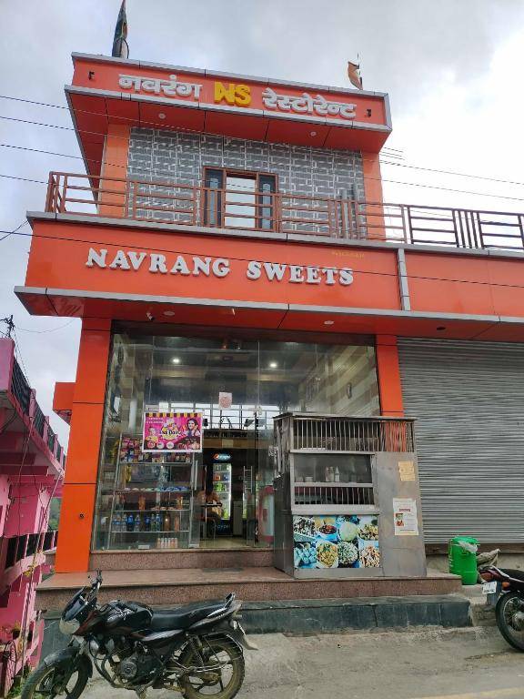 SPOT ON 85882 Navrang Sweets  Home Stay And Restaurant