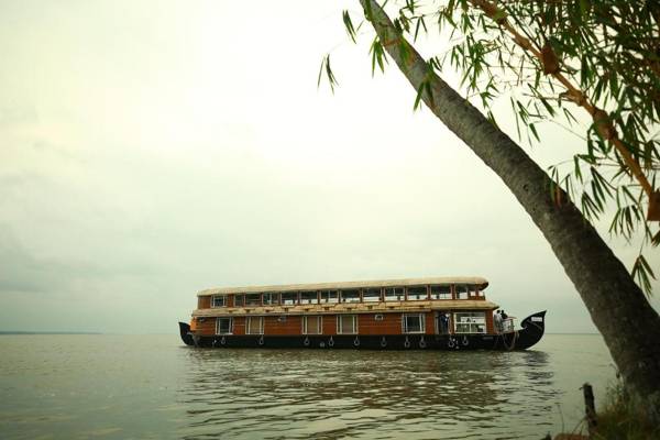 Southern Panorama Houseboats