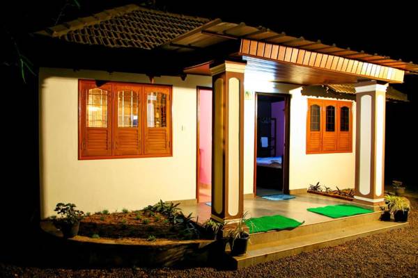 Mom&Pop Thyparambil Heritage