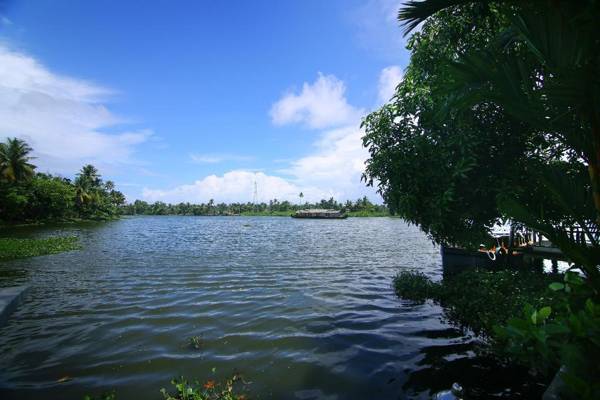 Green Palace Ayurveda Resort Alleppey