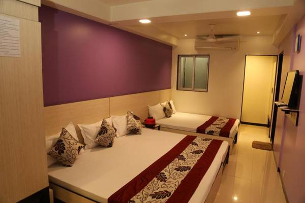 HOTEL MADNI ROYALE (50 Mtrs from Dargaah) Ajmer