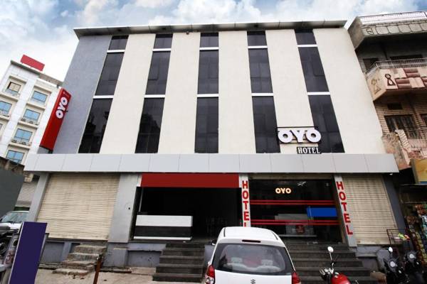 OYO 15424 Hotel Galaxy Palace