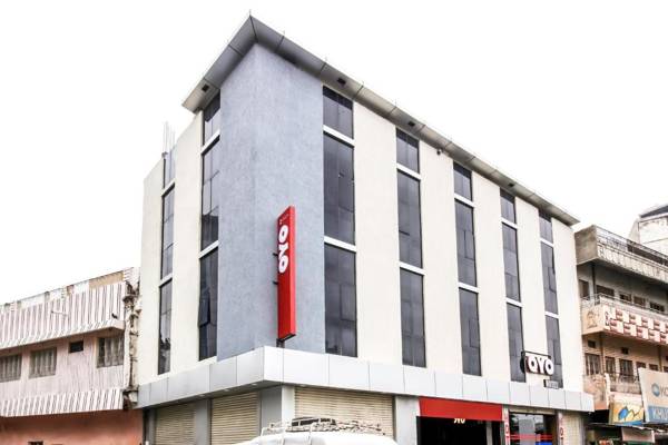 OYO 15424 Hotel Galaxy Palace