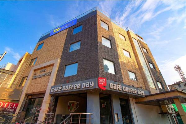 FabHotel Maniram Palace