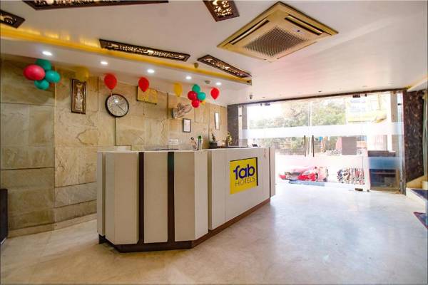 FabHotel Maniram Palace