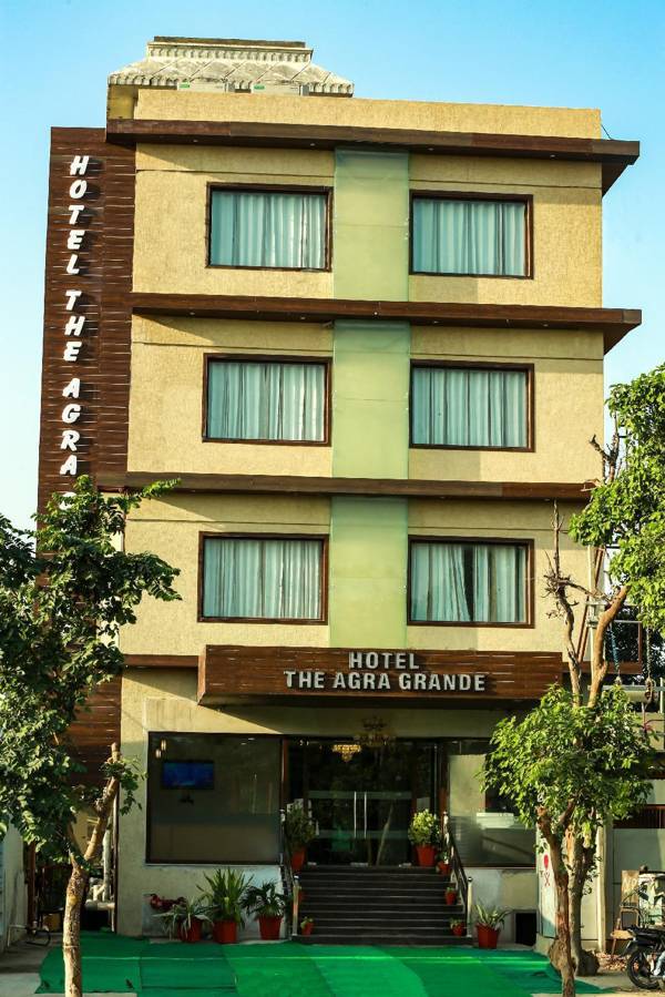 Hotel The Agra Grande