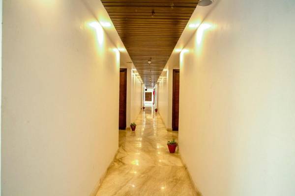 Hotel The Agra Grande