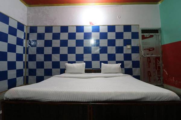 OYO 27790 Hotel Adhiraj Palace