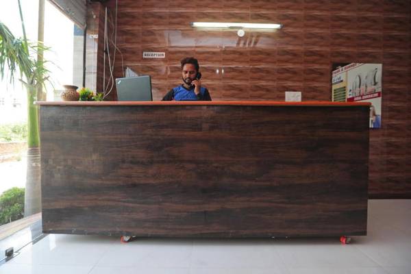 OYO 40061 King Palace